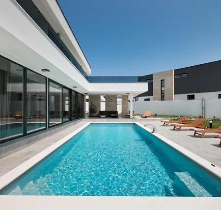 Noa Villa