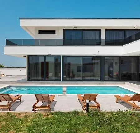 Noa Villa