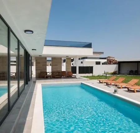 Noa Villa