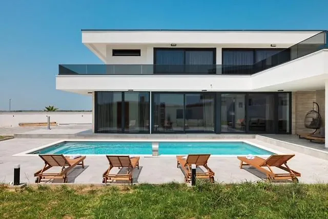 Noa Villa